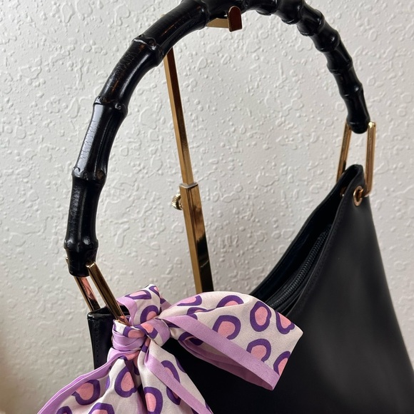 GUCCI Vintage Hand Bag 2 way Bamboo
Black Leather Authentic - Picture 6 of 16